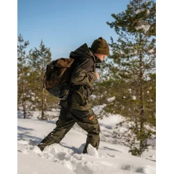 Pinewood� Hunting Chair Backpack Kids