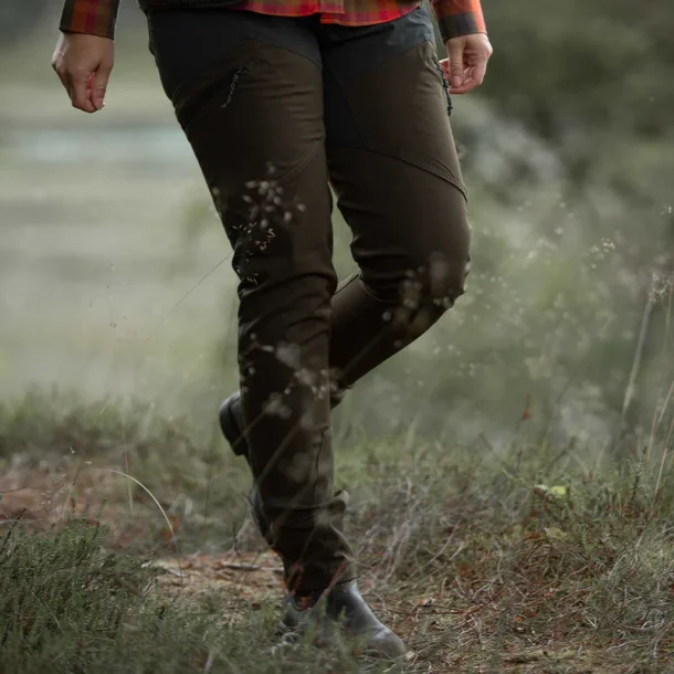 Northern Hunting - YRR BROWN