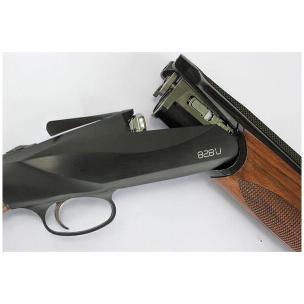Benelli 828U Haglgevr 12/76 Slv eller sort