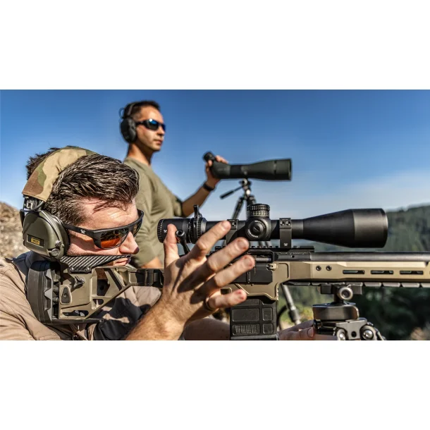 Vortex Jackal Solbriller Black/Smoke