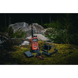 Hunter E-light BT Jagtradio Analog / Digital 140/155 mHz / 2 stk. Antenner kan klare Danmark-Norge-Sverige/ Hresnegl / Biloplader Jaktia Edition