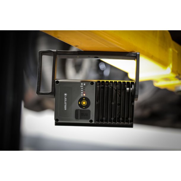 LEDLENSER iF4R Black - 2500 Lumen