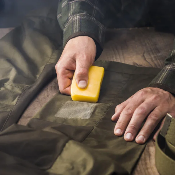 Pinetech water repellent wax - pinewood voks